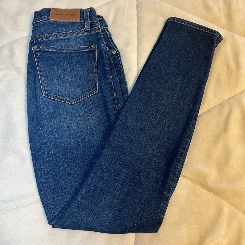 BCBGMAXAZRIA Skinny Jeans (Size 25)